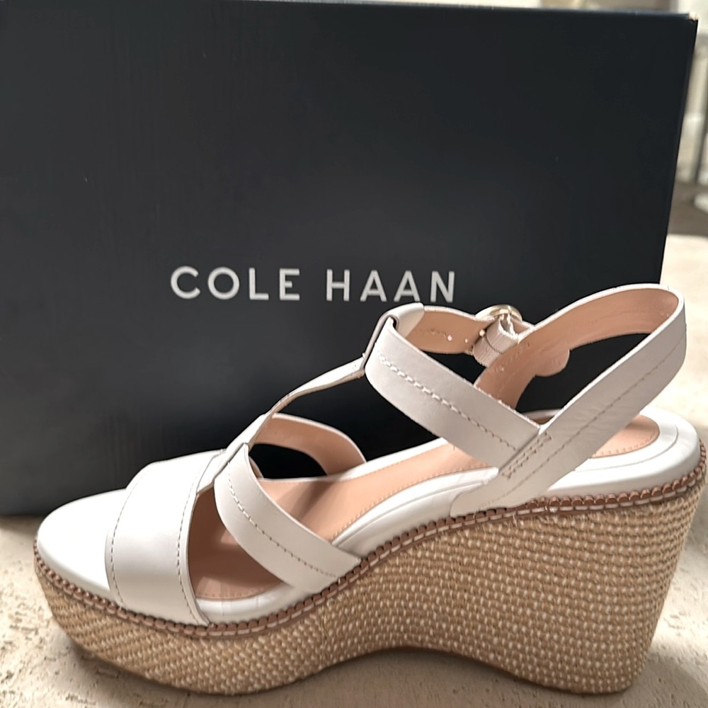 Call Han cloud all day wedge optic white size 9